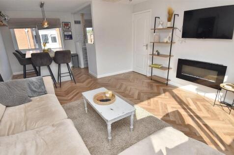 Living Lounge/Kitchen/Dining Room