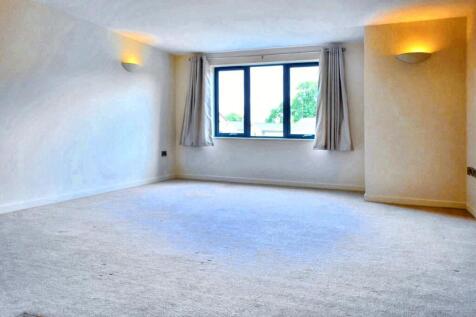 Living Area.jpeg
