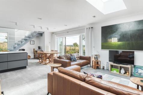 Living Kitchen/Dining/Family Room