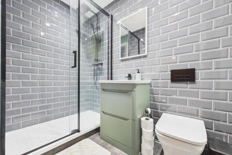 High Specification Shower Room
