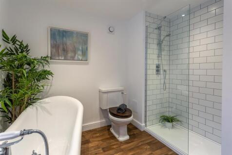 Period Style Bathroom