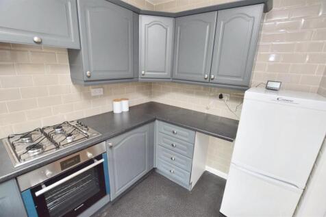Kitchen 2.jpeg