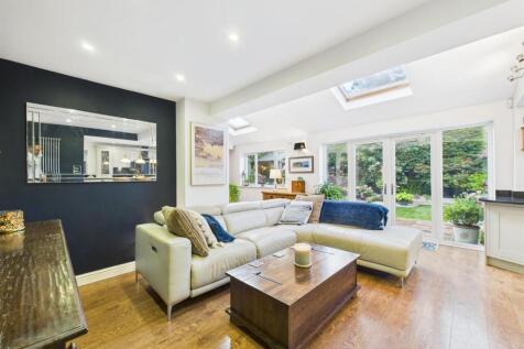 Fabulous Open Plan Kitchen