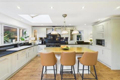 Fabulous Open Plan Kitchen