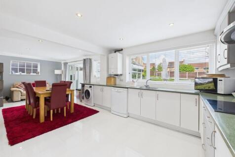Impressive Dining Kitchen