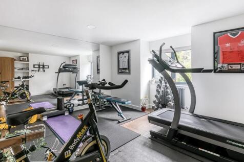 Gym ( Third Reception Room )