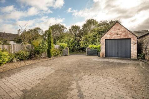 Detached Garage