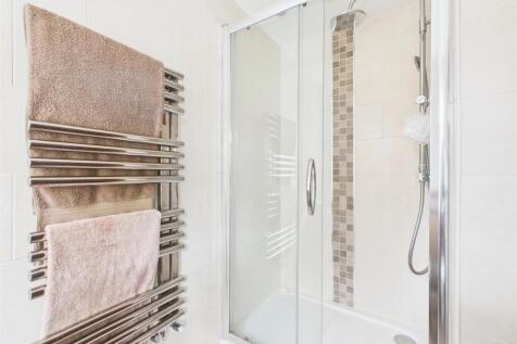 Fitted En-Suite