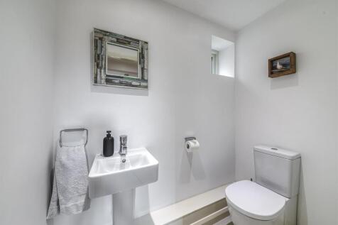 Cloakroom/WC