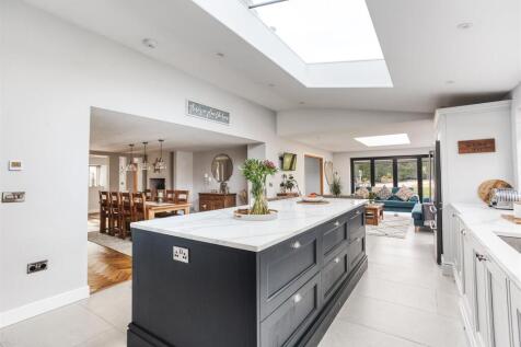 Living Kitchen/Family Room
