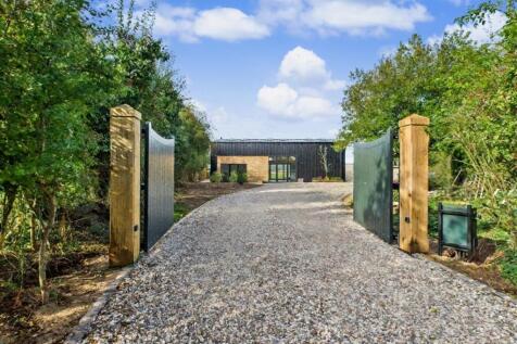 CAM04916G0-PR0172-STILL004 (1).jpg