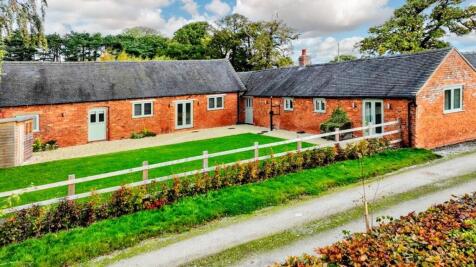 Sparrows Wicket Side.jpeg