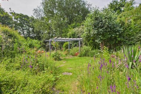 Cottage Style Garden