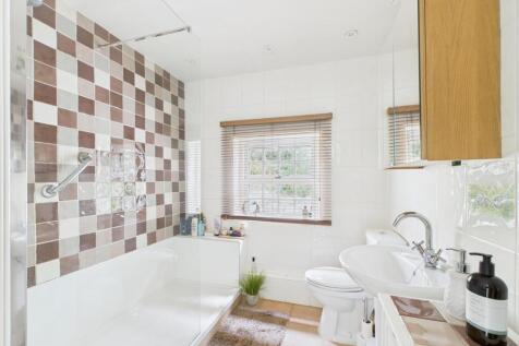 Bathroom/Shower Room