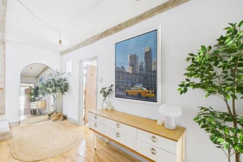 First Floor Landing with Study Area