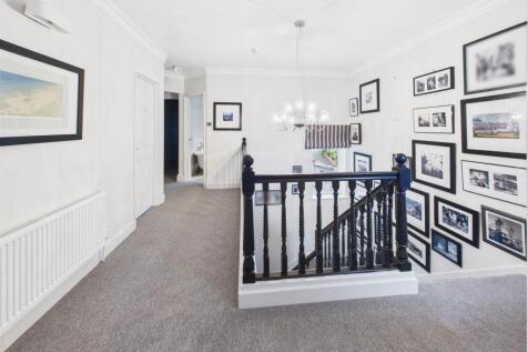 Stunning Landing Area