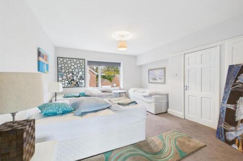 Bedroom With En-Suite