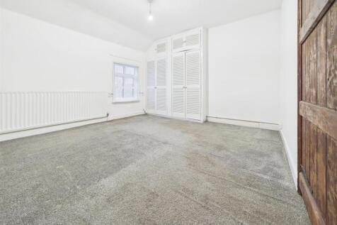 Master Bedroom With Storage