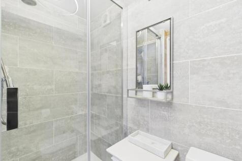 Shower Room/Potential Ensuite For Bed 3