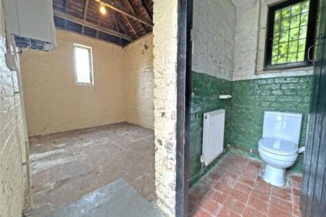Outhouse &amp; Loo