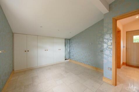 Detached Cottage - Bedroom