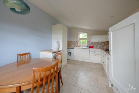 Detached Cottage - Kitchen/Dining Room