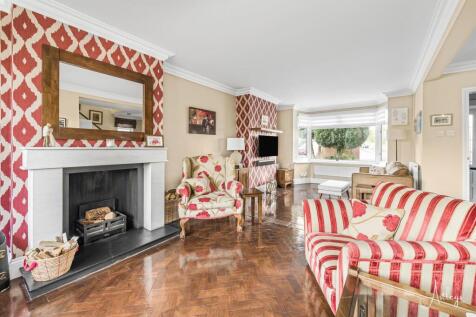 Another Aspect Of The Lounge