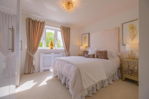 bedroom2.jpg