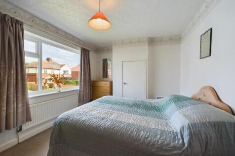 60 Priory Estate  (7)