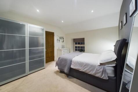 bedroom (1)