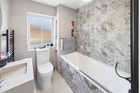 21 Ramsden Crescent  (3)