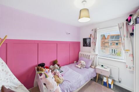 21 Ramsden Crescent  (4)