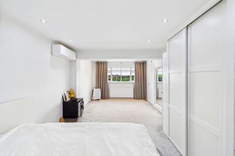 Bedroom (4)