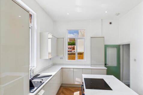 2a Mill Hill Road  (13)