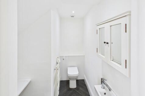 2a Mill Hill Road  (11)