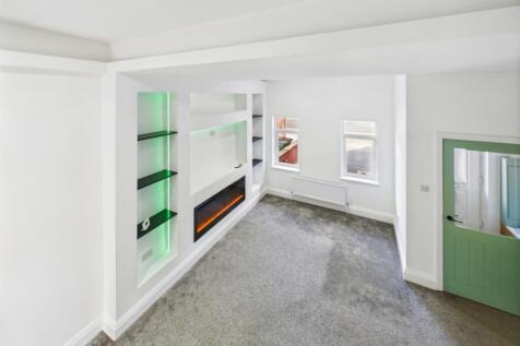 2a Mill Hill Road  (22)