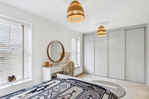 bedroom 4.2