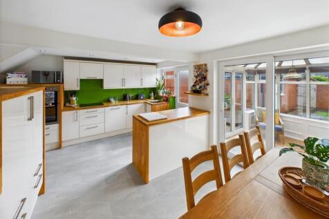 Lrg_CAM05488G0-PR0020-STILL007-thumbnail-h750-70.j