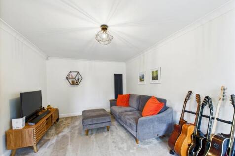 Lrg_CAM05488G0-PR0020-STILL002-thumbnail-h750-70.j