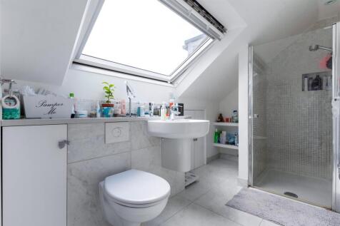 ensuite.jpg