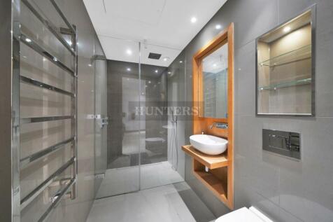 Bathroom     .jpg
