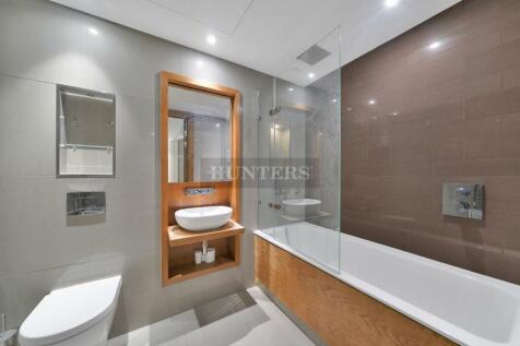 Bathroom        .jpg