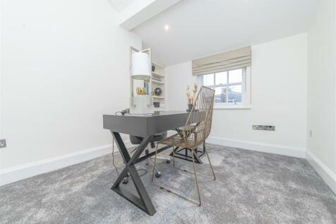 Bedroom 5 .jpg
