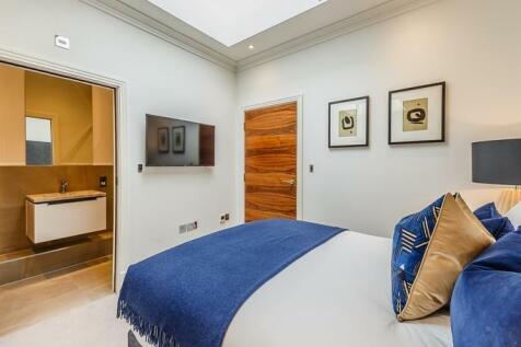 Bedroom 2   .jpg