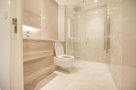 Bathroom     .jpg