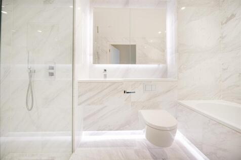Bathroom Two    .jpg