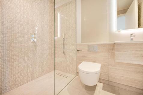 Bathroom Three      .jpg