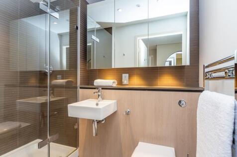 Bathroom            .jpg