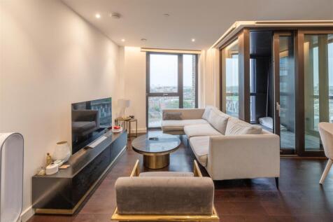 Living area..jpg