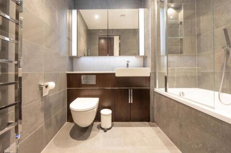 Bathroom     .jpg